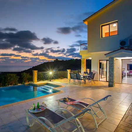 Blue Jadeite Villa *