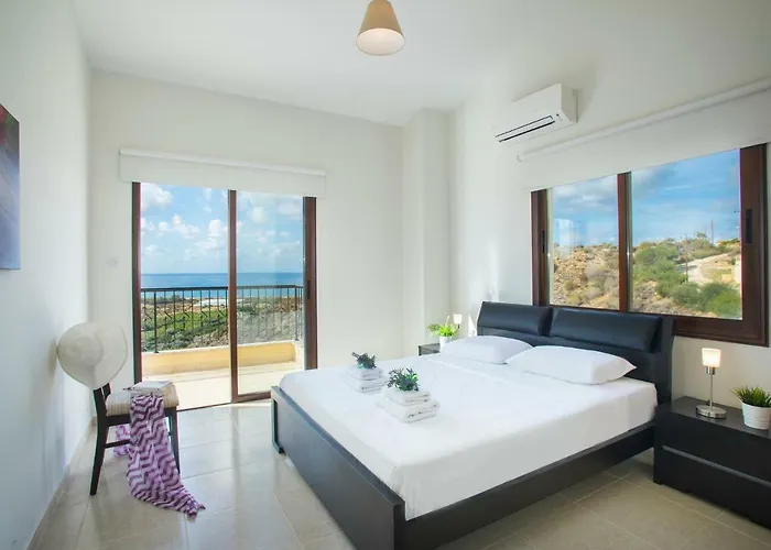 Blue Jadeite Villa Peyia